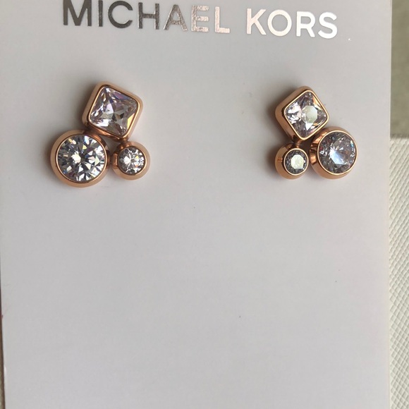 NEW MICHAEL KORS ROSEGOLD CZ CLUSTER STUD EARRINGS - Picture 3 of 7